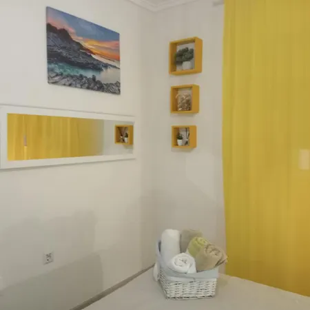 La Casa De Mi Madre - 2 Bed Flat In The Heart Of Appartamento Torrevieja